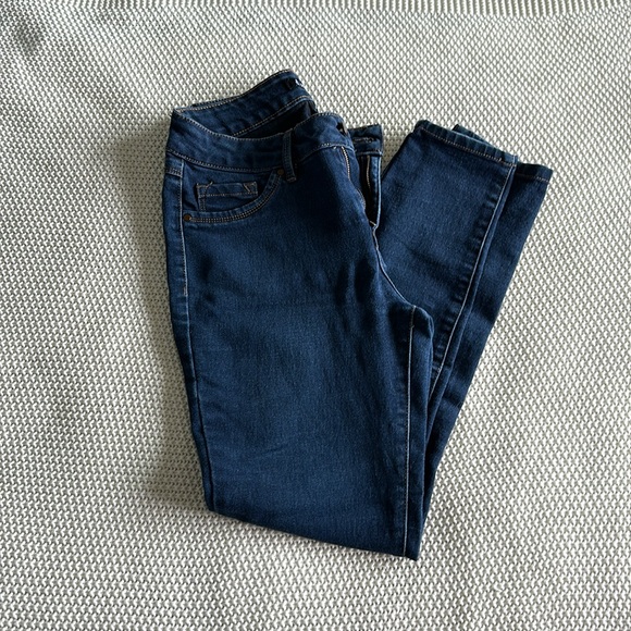 D.jeans size 6 - Picture 2 of 4